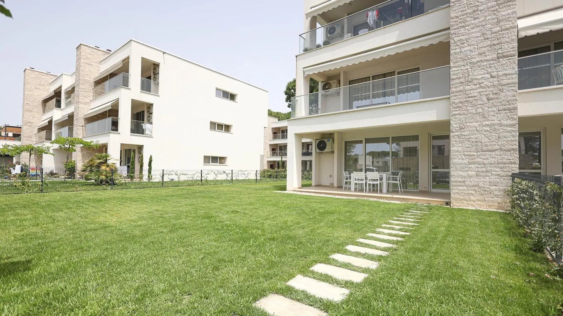 Sanpietro Vacation Rentals Plazhi San Pietro 5*,  Albania