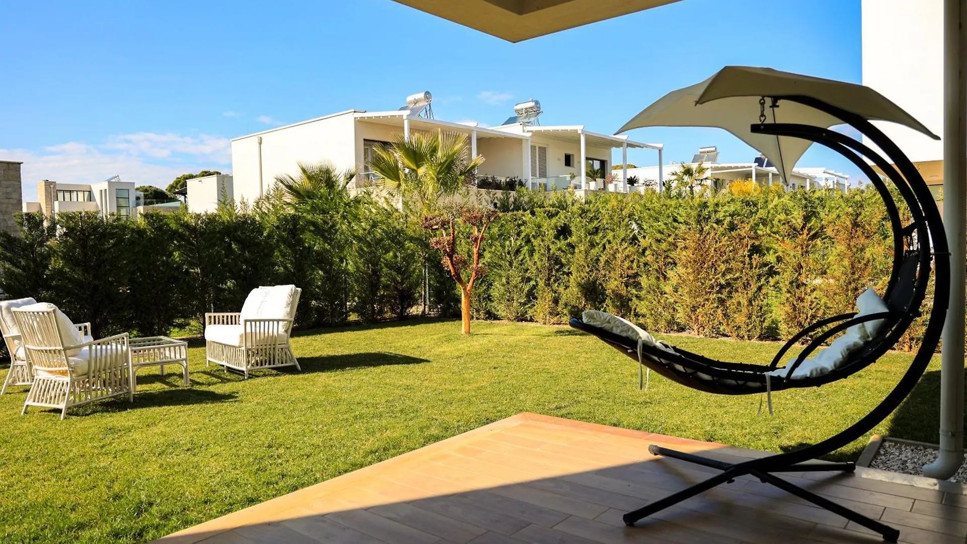 Sanpietro Vacation Rentals Plazhi San Pietro Resort