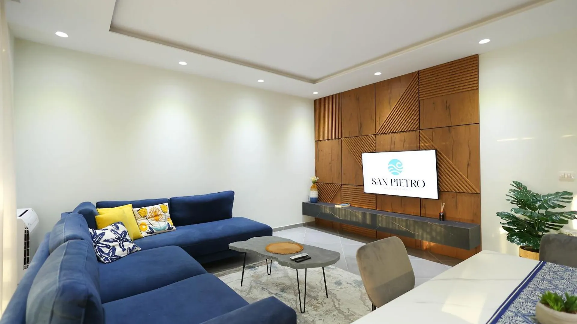 Sanpietro Vacation Rentals Plazhi San Pietro 5*,
