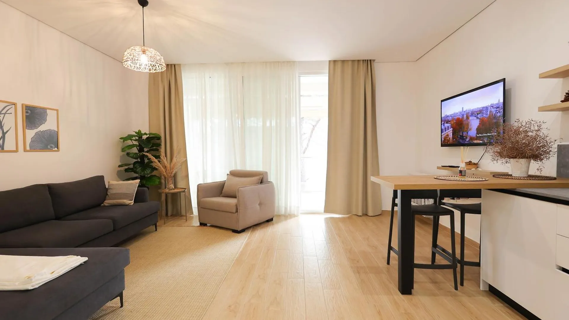 Sanpietro Vacation Rentals Plazhi San Pietro Station touristique