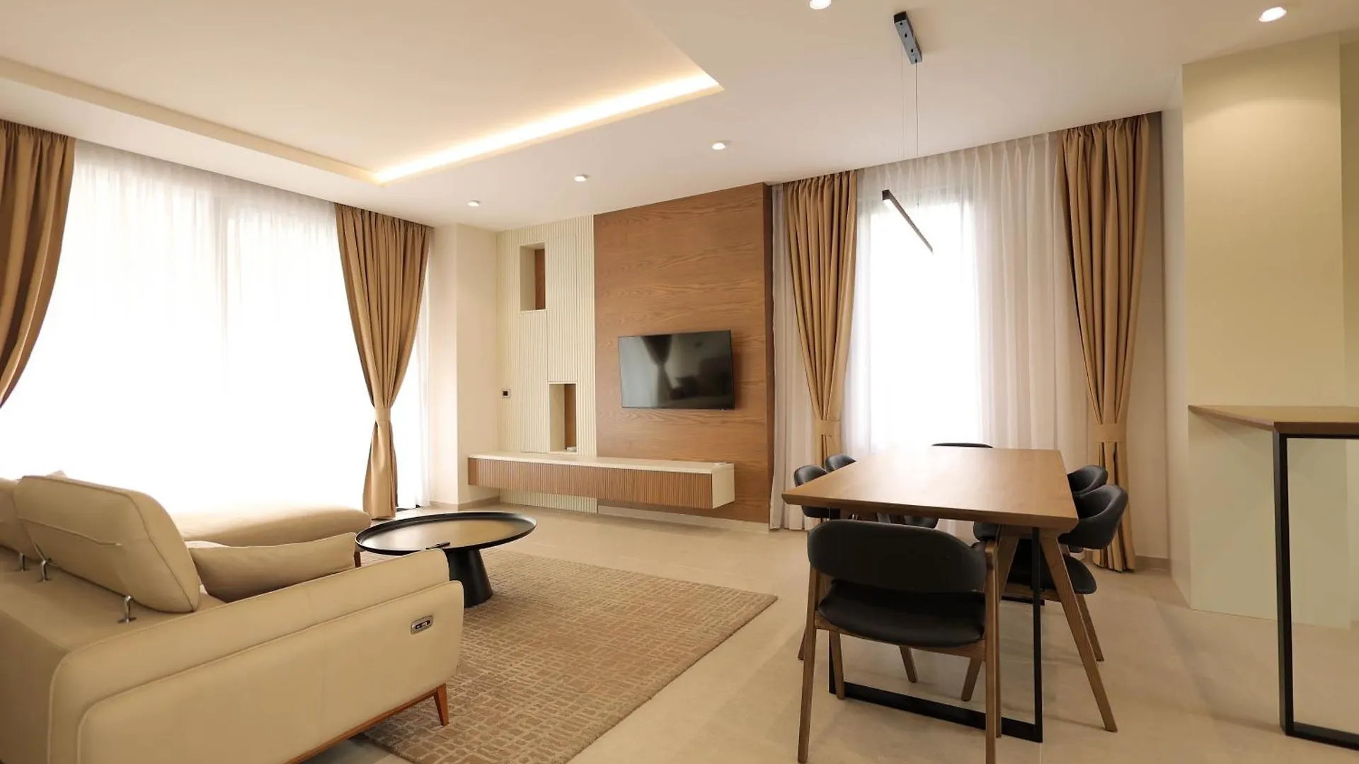 Station touristique Sanpietro Vacation Rentals Plazhi San Pietro
